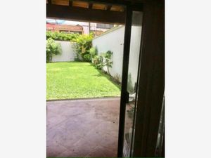 Casa en Venta en Extensión Vista Hermosa Cuernavaca