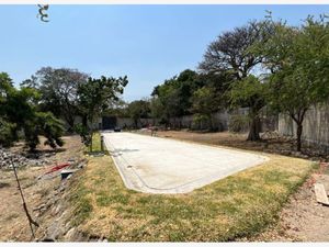 Terreno en Venta en Bosques de Palmira Cuernavaca