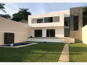 Casa en Venta en Burgos Temixco