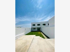 Casa en Venta en Vicente Estrada Cajigal Cuernavaca