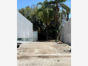 Terreno en Venta en Lomas de la Selva Cuernavaca