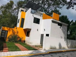 Casa en Venta en Santa Maria Ahuacatitlan Cuernavaca