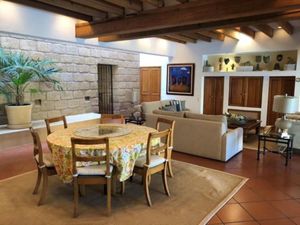 Casa en Venta en Jardines de Ahuatepec Cuernavaca