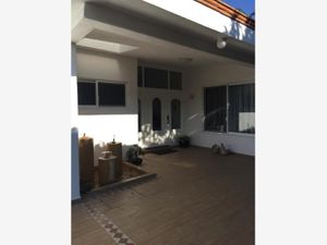 Casa en Venta en Jardines de Ahuatepec Cuernavaca