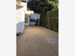 Casa en Venta en Jardines de Ahuatepec Cuernavaca