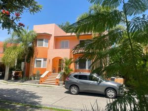 Casa en Venta en Palmira Tinguindin Cuernavaca