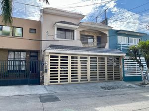 Casa en Venta en Independencia Oriente Guadalajara