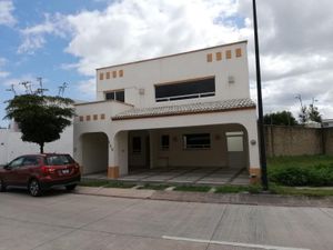 Casa en Renta en El Mayorazgo Residencial León