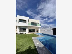 Casa en Venta en Lomas de Cocoyoc Atlatlahucan