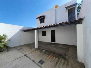 Casa en Renta en Colinas de Santa Barbara Colima