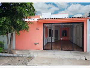 Casa en Renta en Colinas de Santa Barbara Colima