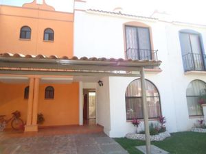 Casa en Renta en El Cortijo Irapuato