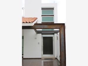 Casa en Venta en Villa Antigua Corregidora