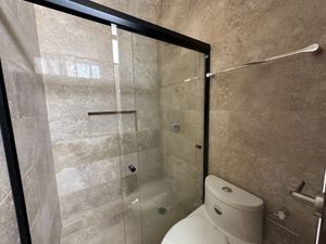 CASA EN VENTA EN PRIVADA  CON 4 RECAMARAS Y 3 BAÑOS