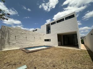 CASA EN VENTA EN PRIVADA  CON 4 RECAMARAS Y 3 BAÑOS