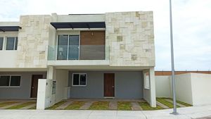 Casas en venta con 3 recámaras en Trojes de Alonso, 20116 Aguascalientes,  Ags., México