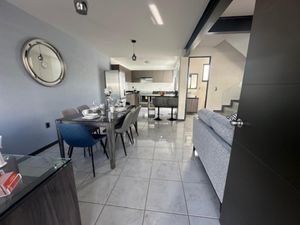 Casa en Venta en Lomas de Tzompantle Cuernavaca