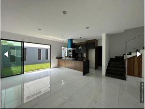 Casa en Venta en Valle Imperial Zapopan