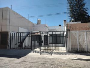 Casas en renta en Calle Ezequiel Montes 63, Centro, 76000 Santiago de  Querétaro, Qro., México