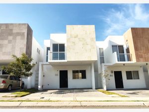 Casa en Renta en Paseo San Junípero Querétaro