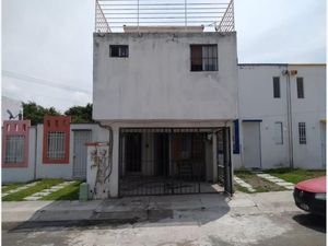 Casas en venta en Paseos del Pedregal, Qro., México, 76148