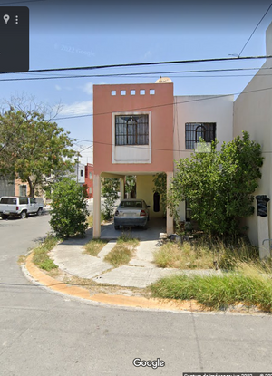 Casa en venta en Antigua Santa Rosa, Apodaca, Nuevo León, 66610. Escuela  Primaria Bicentenario de la Independencia TM, OXXO, Coppel