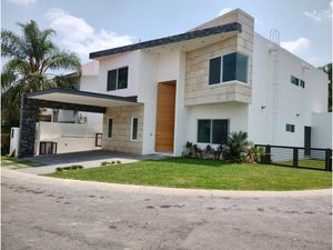 Casa en Venta en Lomas de Cocoyoc Atlatlahucan