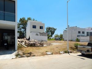 Terreno en Venta en Madeiras Zapopan