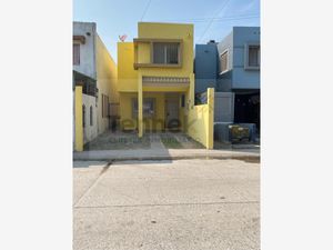 Casa en venta en 5 380, Fracc Arboledas, Altamira, Tamaulipas, 89603.