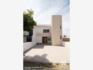 Casa en Venta en Mayorca Residencial León