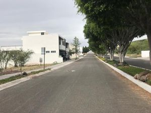 Terreno en Venta en Villas de Irapuato Irapuato