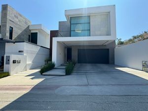 Casa en venta en Hacienda Agua Caliente