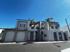 Casa en renta en Residencial Agua Caliente