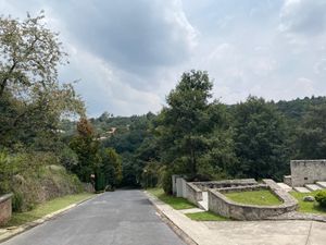 HERMOSO TERRENO EN HACIENDA DE VALLE ESCONDIDO, ZONA ESMERALDA