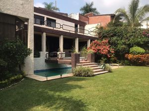 Casa en Venta en Palmira Tinguindin Cuernavaca