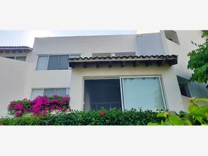 Casa en Venta en Club de Golf Marina Ixtapa Zihuatanejo de Azueta