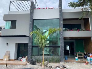 Casa en Venta en Burgos Bugambilias Temixco