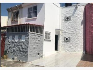 Casa en Venta en GEOVILLAS RINCÓN DE LOS PINOS Veracruz