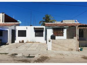 Casa en Venta en JARDINES DEL PORVENIR Bahía de Banderas
