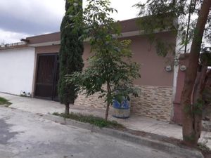 Casa en Venta en JOSE LUIS LOZANO FERNANDEZ Cadereyta Jiménez