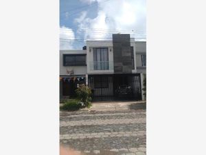 Casa en Venta en Jardines Del Valle Zapopan