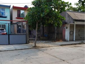 Casa en Venta en Jardines de California Coatzacoalcos