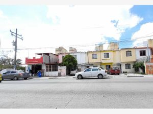 Casa en Venta en El Peten Benito Juárez