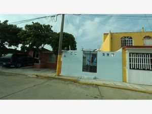 Casa en Venta en Jardines de California Coatzacoalcos