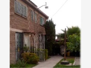 Casa en Venta en JARDINES DE LOS CLAUSTROS Tultitlán