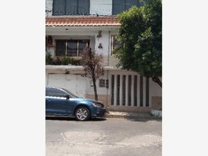 Casa en Venta en Las Aguilas Nezahualcóyotl