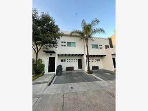 Casa en Venta en Palmira Tinguindin Cuernavaca