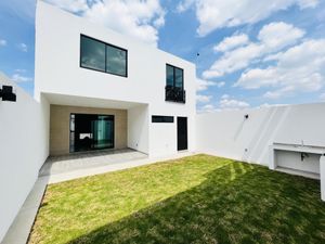 Casa en venta en San Salvador Tizatlali, Metepec, Méx., México, 52172.  Hoteles en Toluca - Hotel en Toluca, Quinta del Rey Hotel, ISMODA Instituto  Superior de Moda, diseño y Arte, Colegio Nuevo Continente