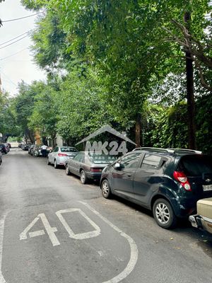 Casa para remodelar o terreno  en venta en la Colonia Acacias