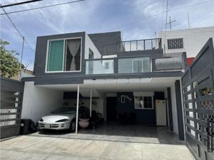 Casa en Venta en Tabachines Zapopan